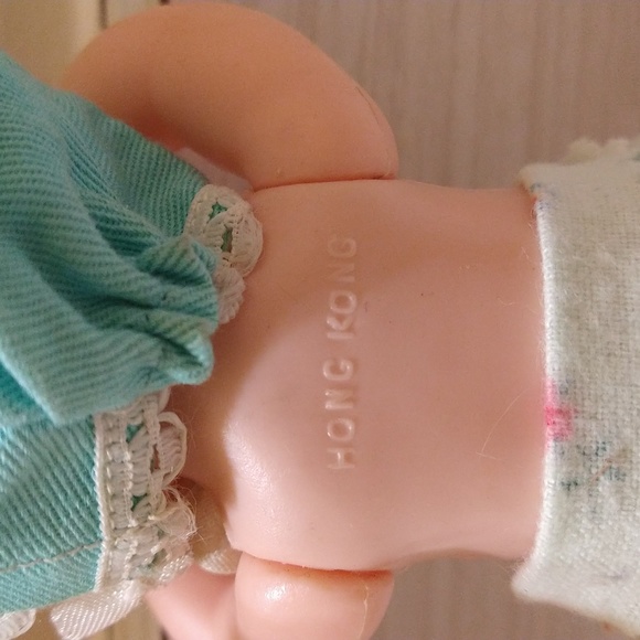 Vintage 1960's/70's Set of 2 Hong Kong/Japan Plastic/Rubber Face Dolls - Picture 3 of 3